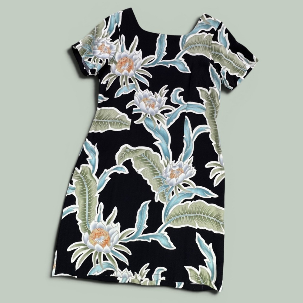 Hilo Hattie Hawaiian Original Black Tropical Floral Modest Shift Dress Size 12
